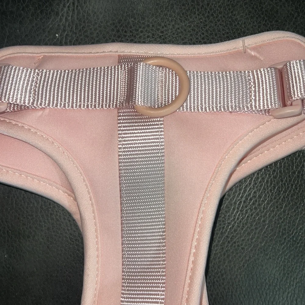 NWOT Wild one Pink Dog Harness